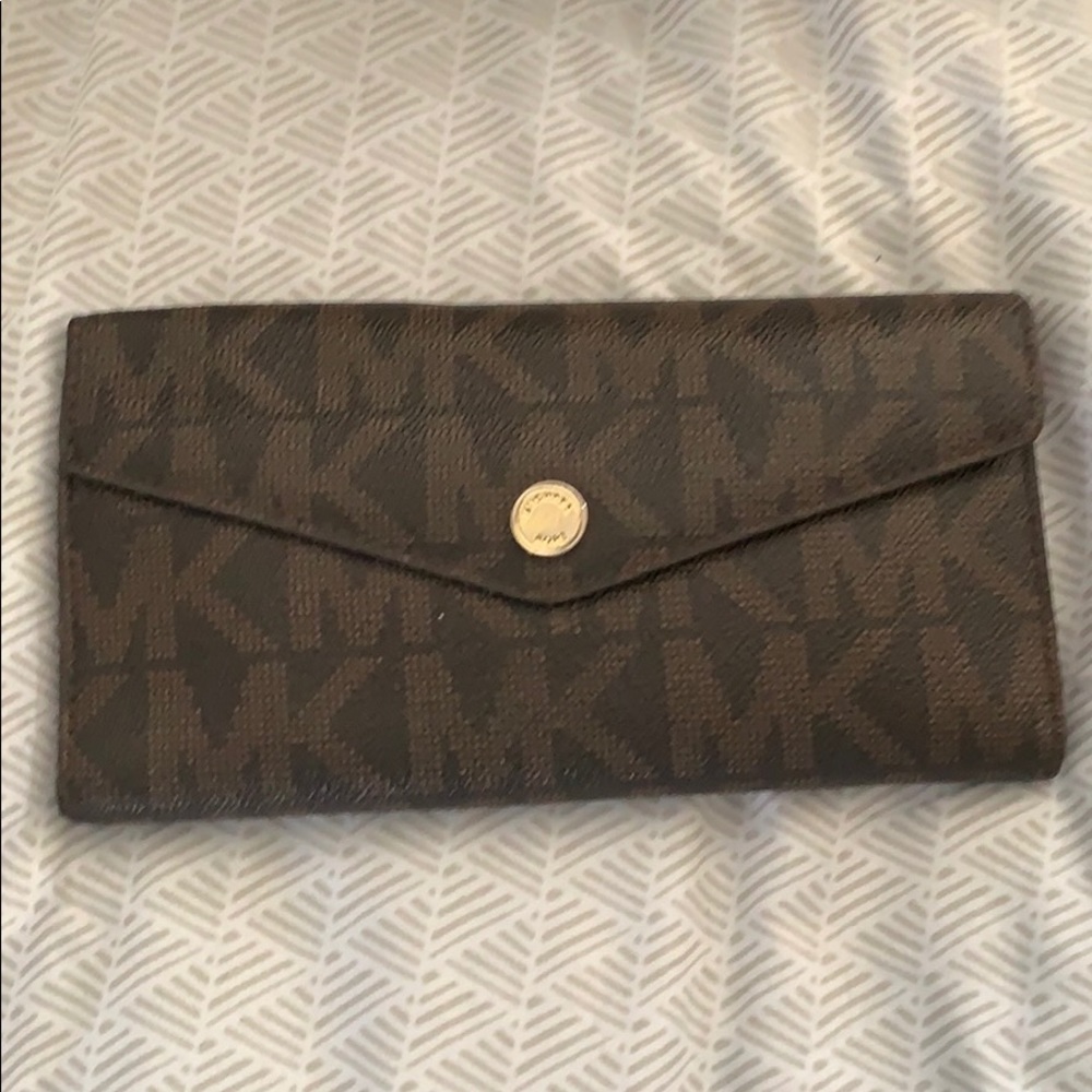 Michael Kors wallet